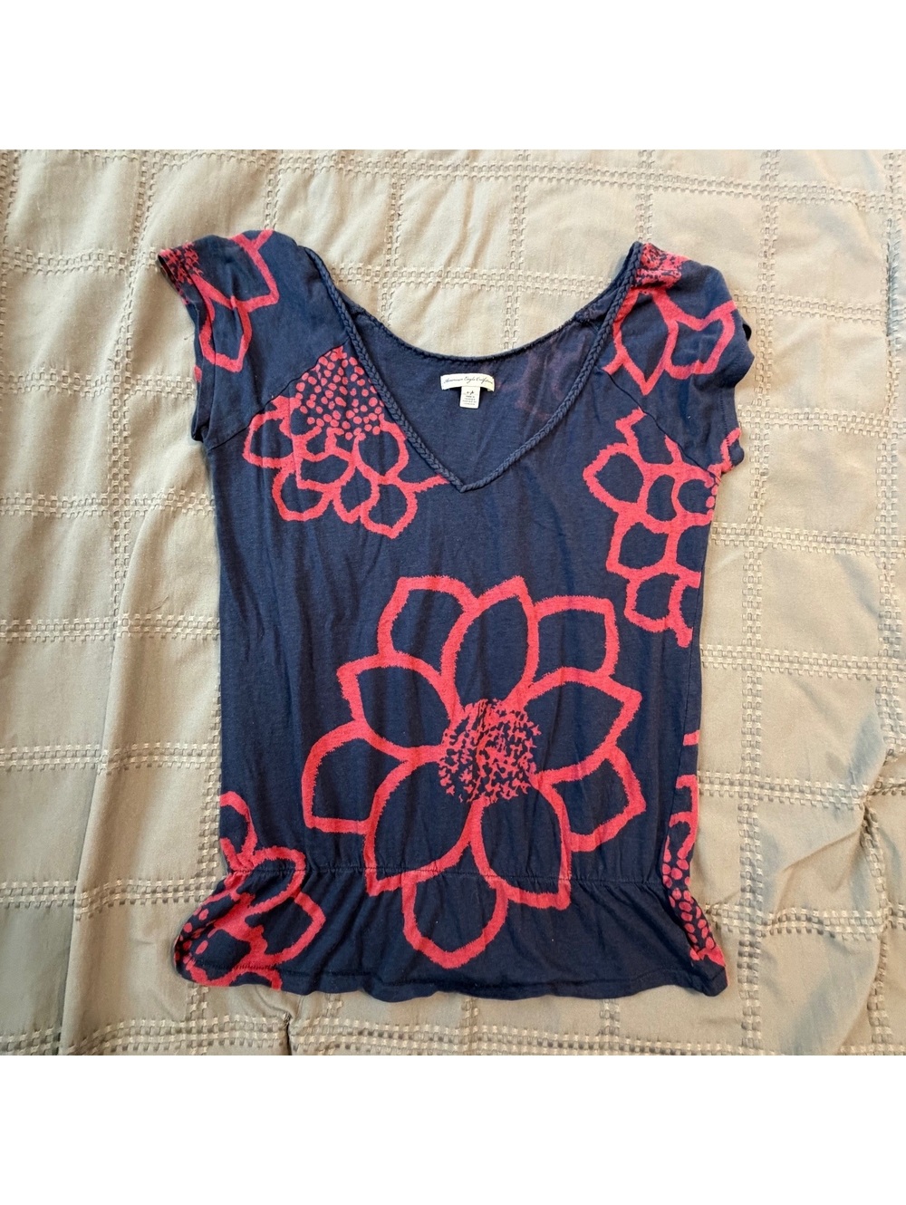 American Eagle Outfitters Navy Blue Floral Cap Sleeve Blouse Size S